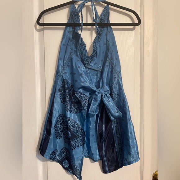 EUC Temple Satin Backless Tank Small - Picture 3 of 3